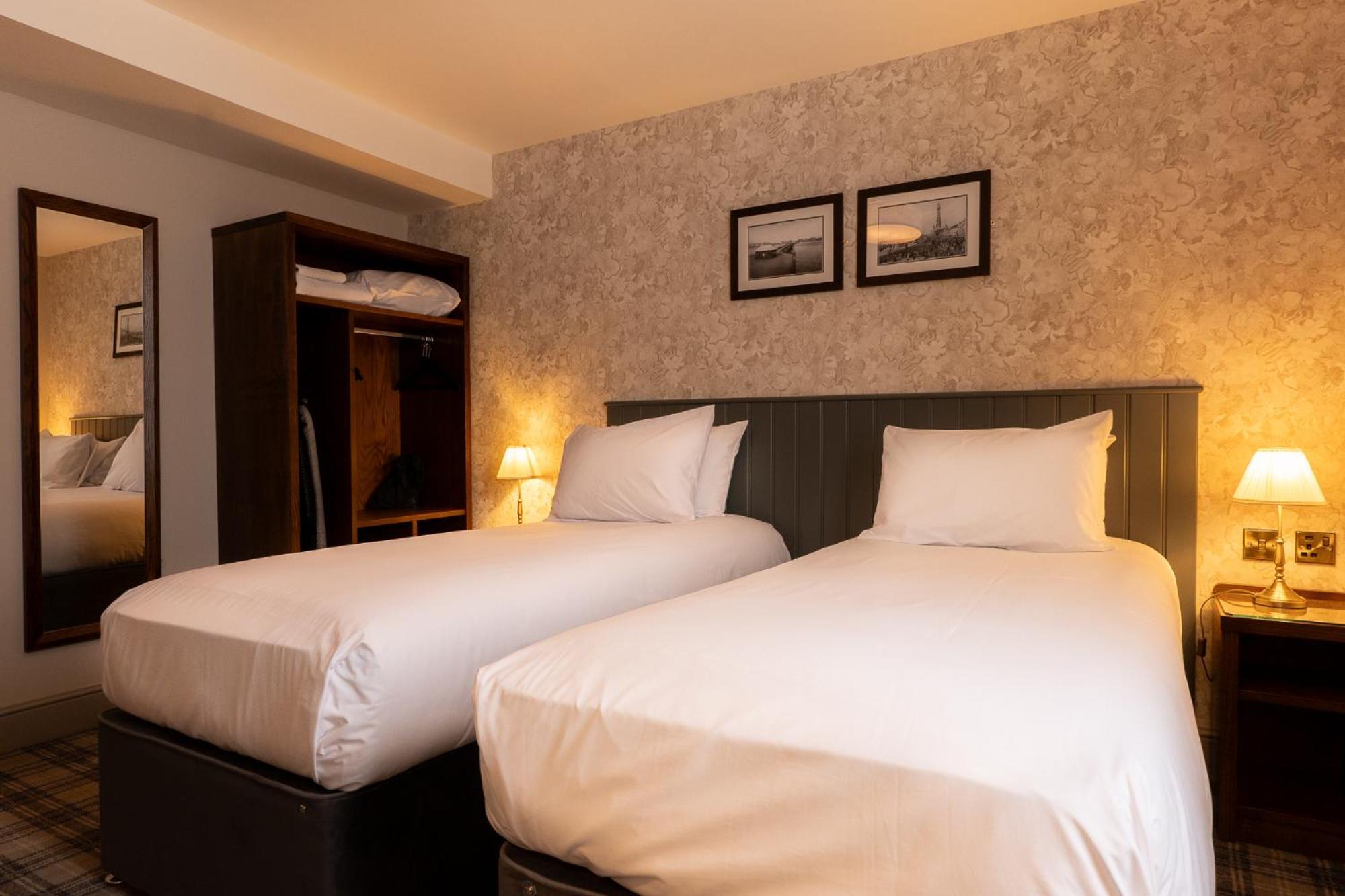 Offshore - The Inn Collection Group Lytham St Annes Buitenkant foto