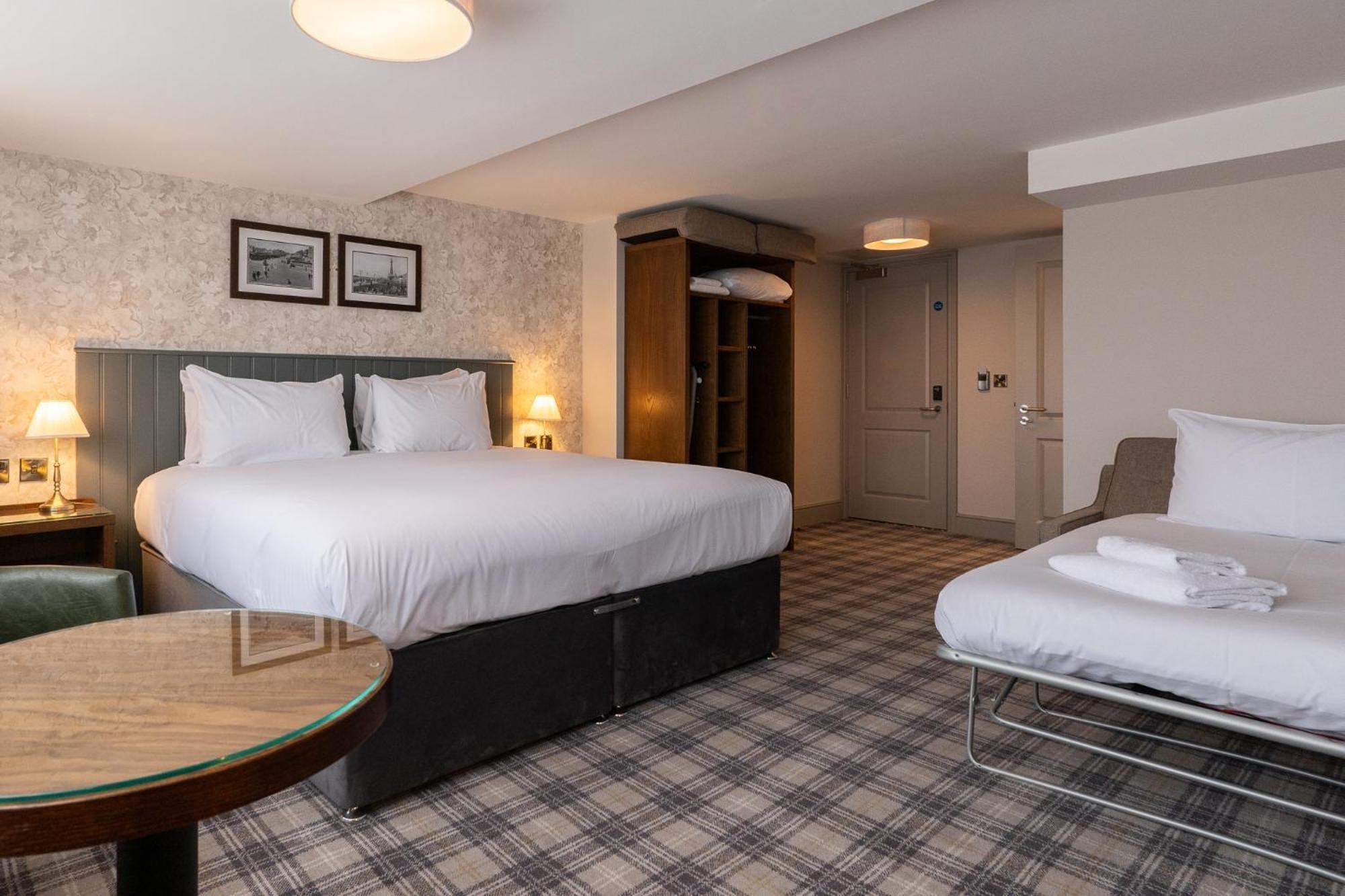 Offshore - The Inn Collection Group Lytham St Annes Buitenkant foto